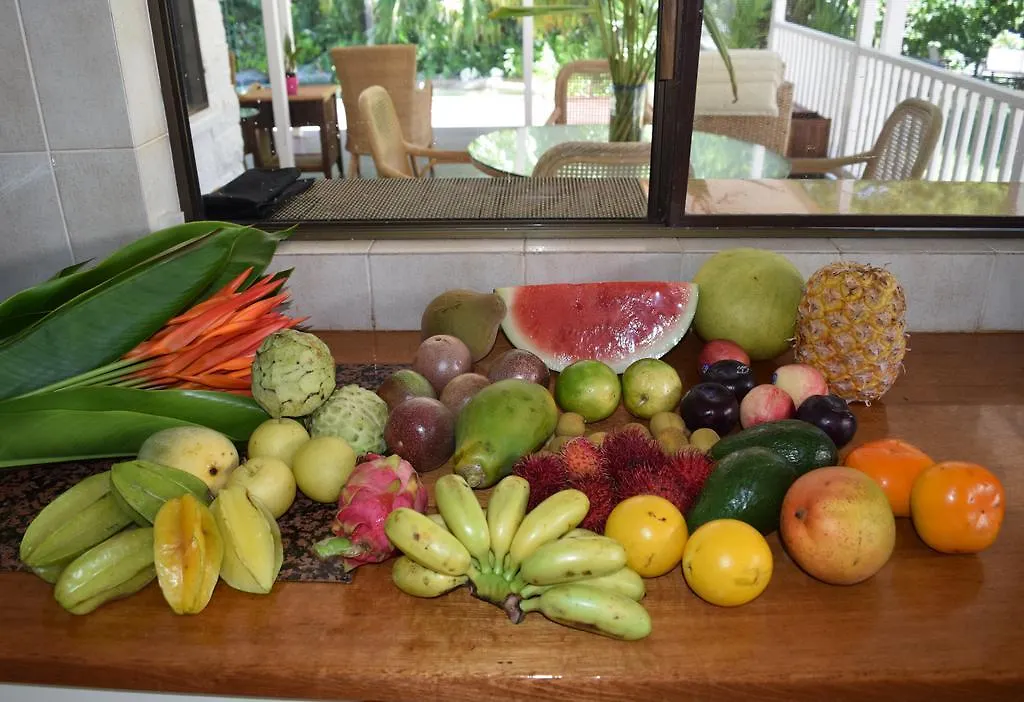 South Pacific Bed & Breakfast Clifton Beach