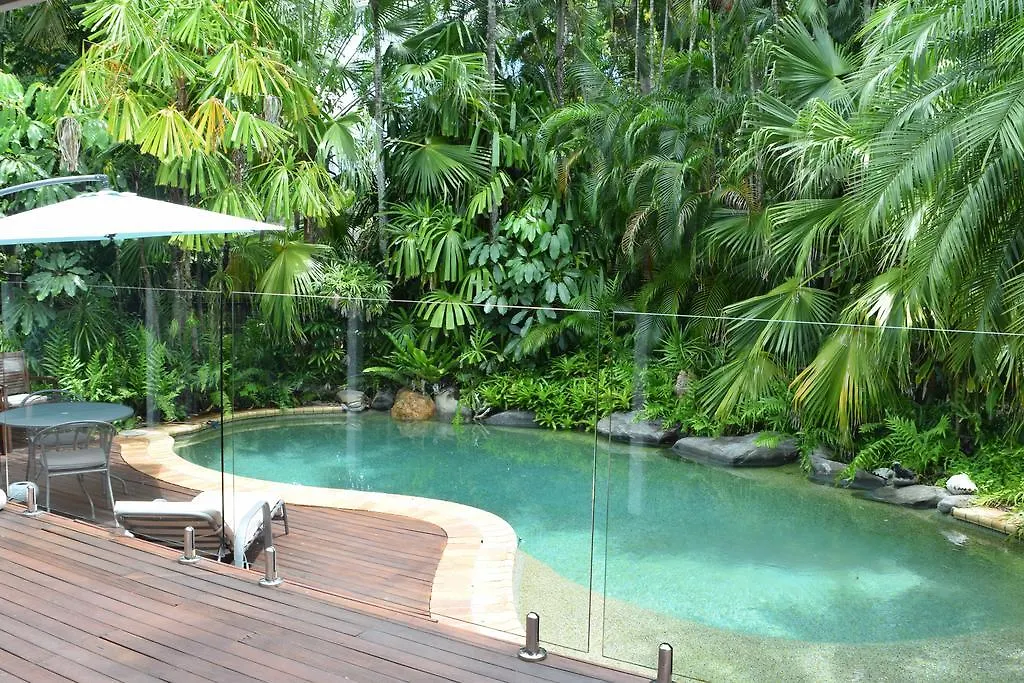 South Pacific Bed & Breakfast Clifton Beach
