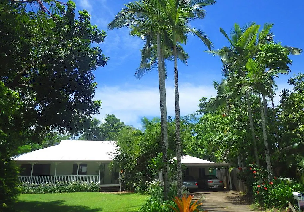 South Pacific Bed & Breakfast Clifton Beach