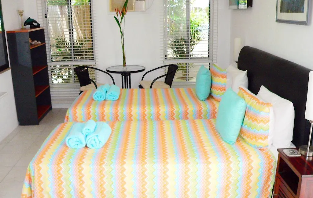 South Pacific Bed & Breakfast Clifton Beach 4*,