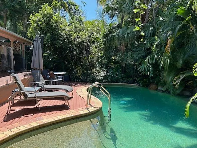 South Pacific Bed & Breakfast Clifton Beach