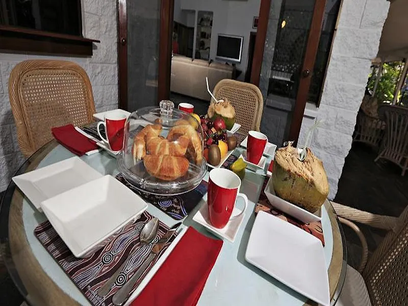 South Pacific Bed & Breakfast Clifton Beach